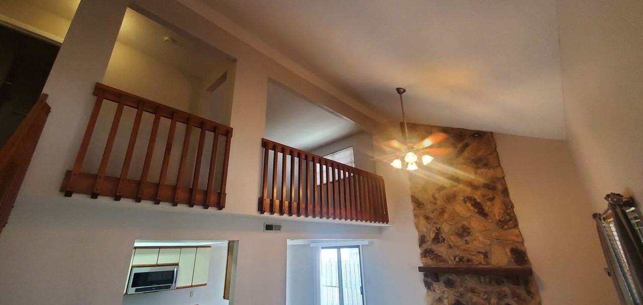 1387 Sanzon Dr - Photo 7 of 32