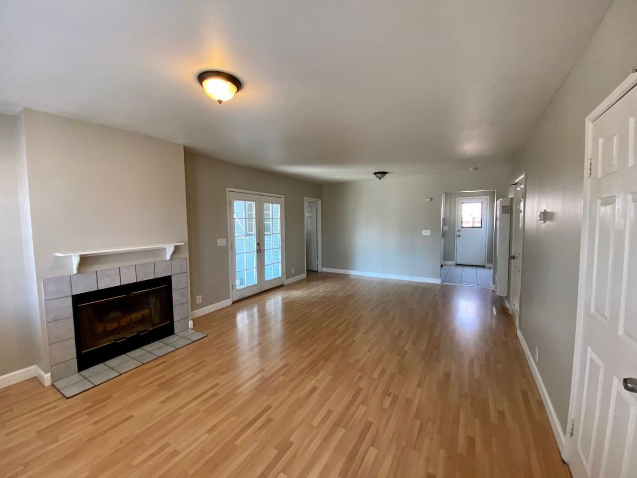 4086 Thorn St - Photo 2 of 9