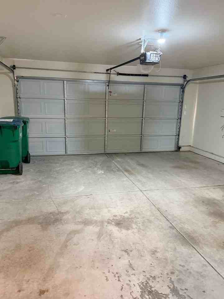 299 Gramercy Ln - Photo 3 of 14