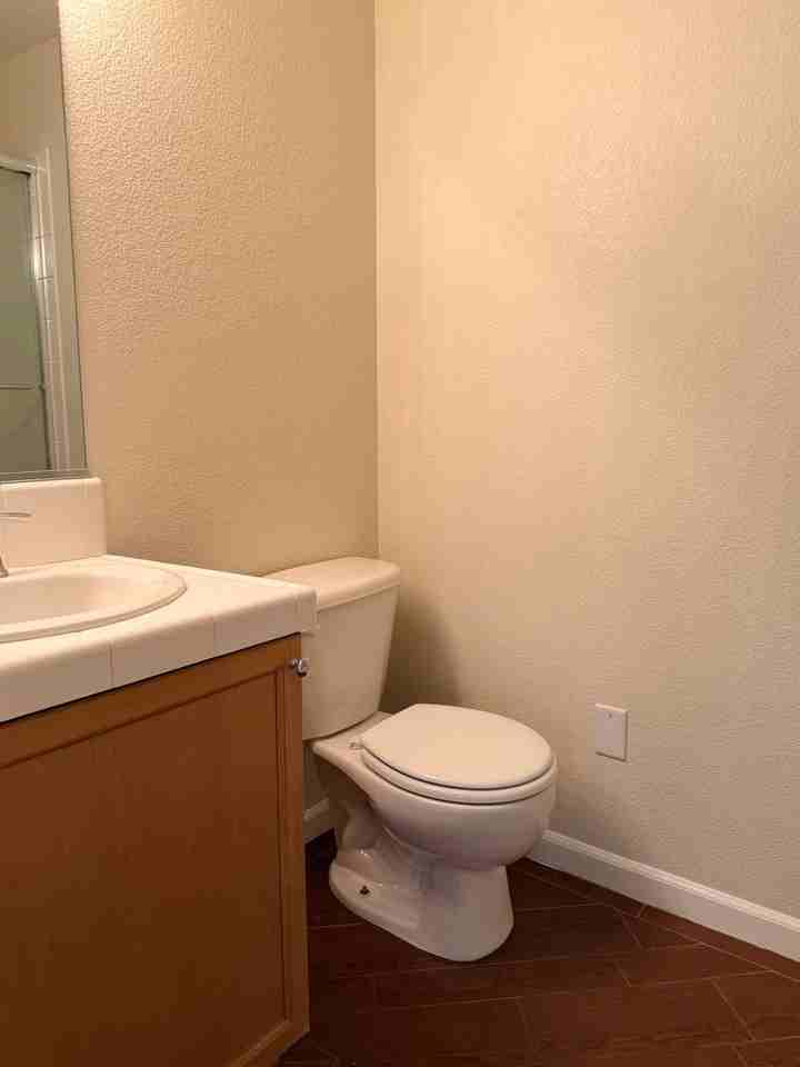 299 Gramercy Ln - Photo 4 of 14