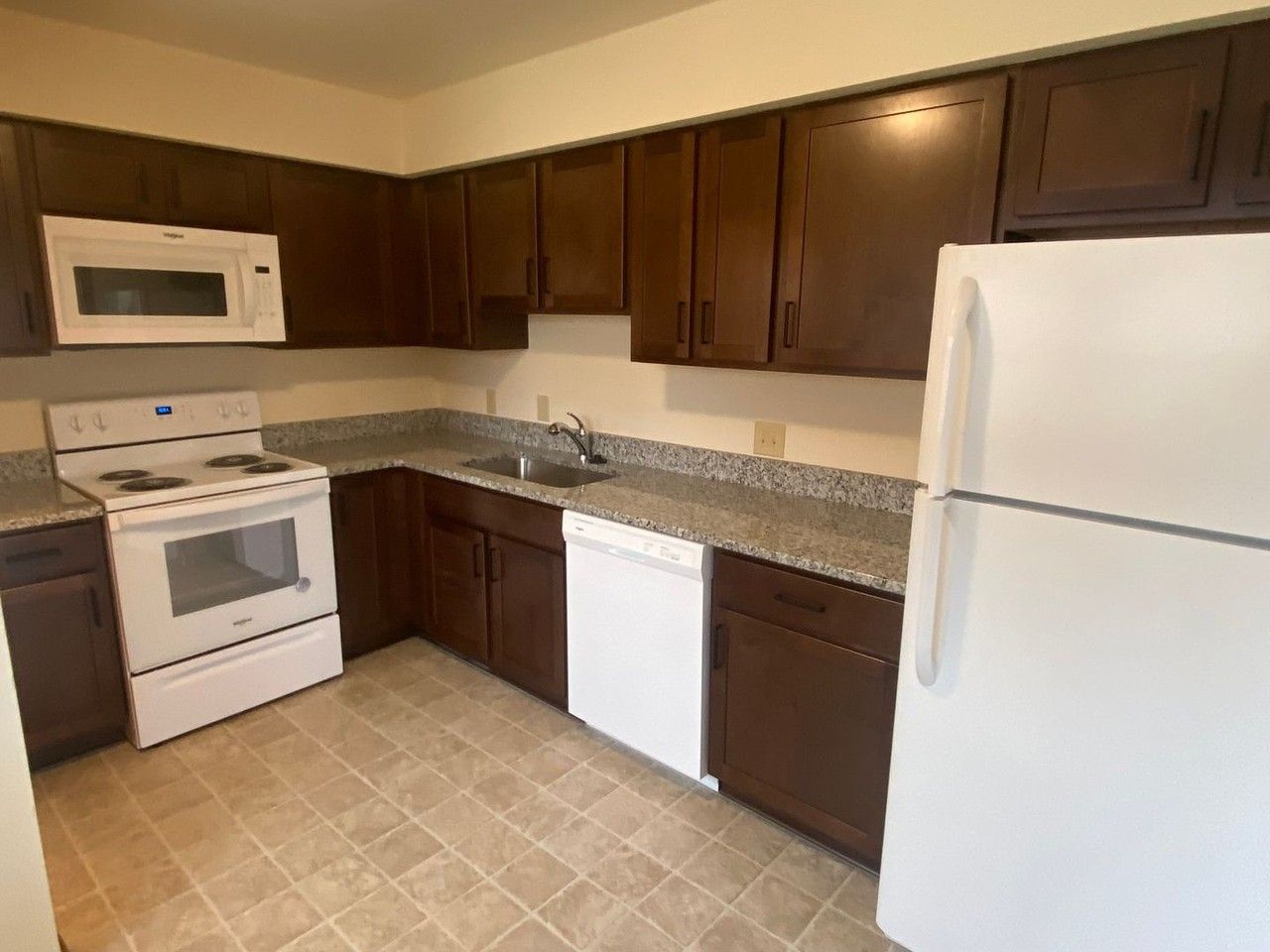 1828 Douglas Ave - Photo 7 of 18