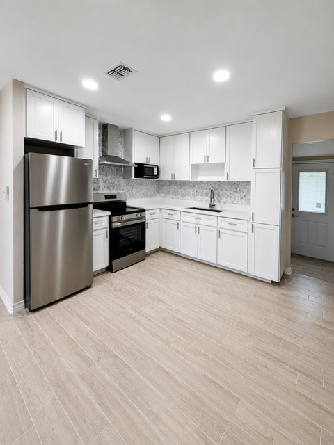 515 N 6th St #1 - Photo 3 of 11