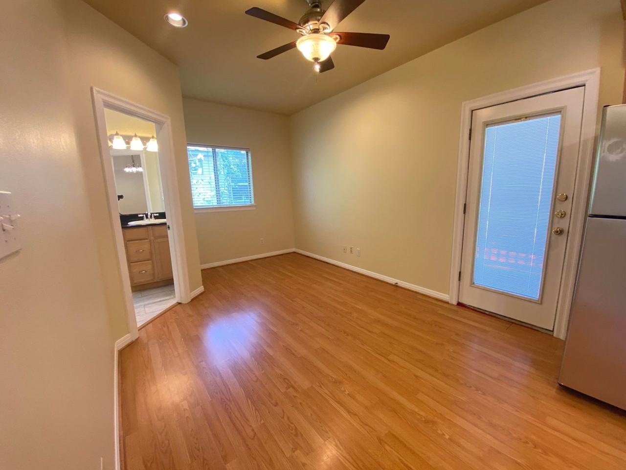 5502B Evans Ave - Photo 4 of 17