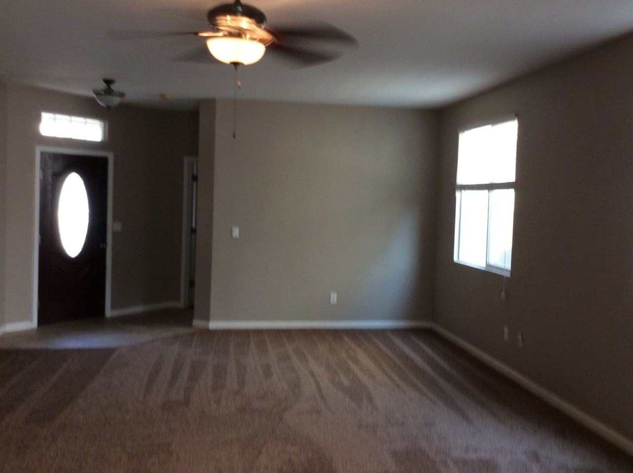 1374 Bamboo St - Photo 2 of 3