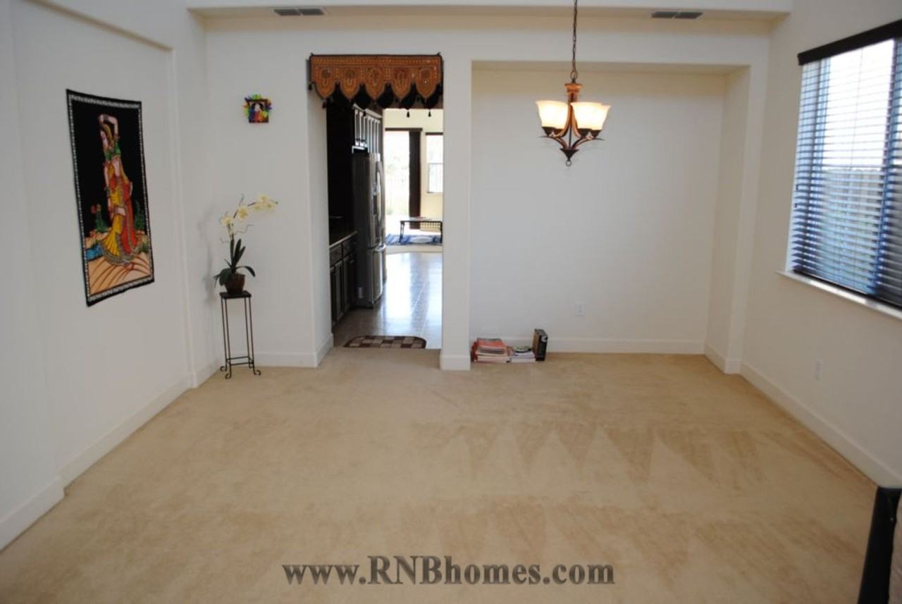 1367 Indian Runner Dr - Photo 4 of 23
