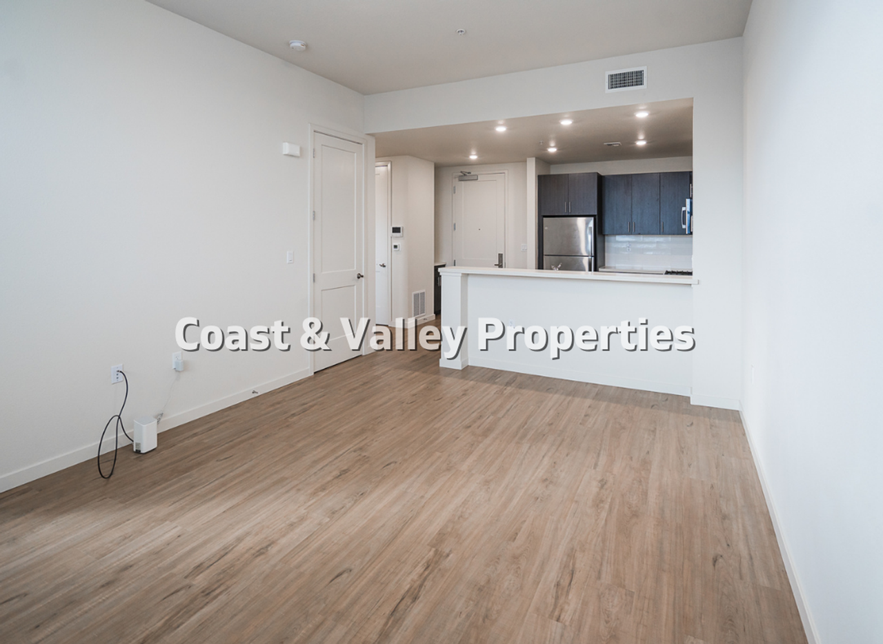 500-520 Abbott Street, Salinas, CA 93901 - The Alameda - Photo 2 of 18