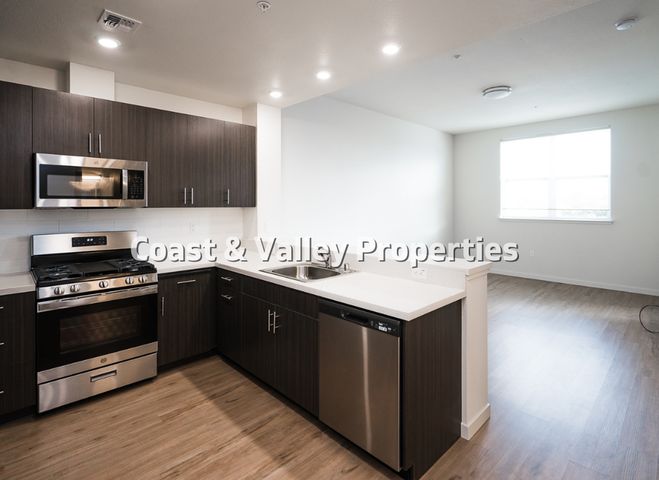 500-520 Abbott Street, Salinas, CA 93901 - The Alameda - Photo 3 of 18