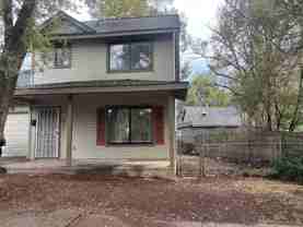 112 E Benton Ave - Photo 1 of 1