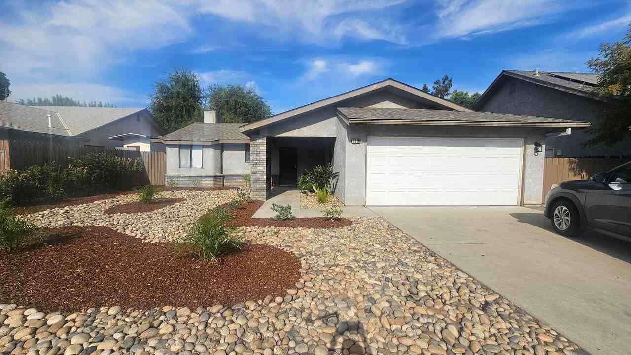3216 Renn Ave - Photo 4 of 26