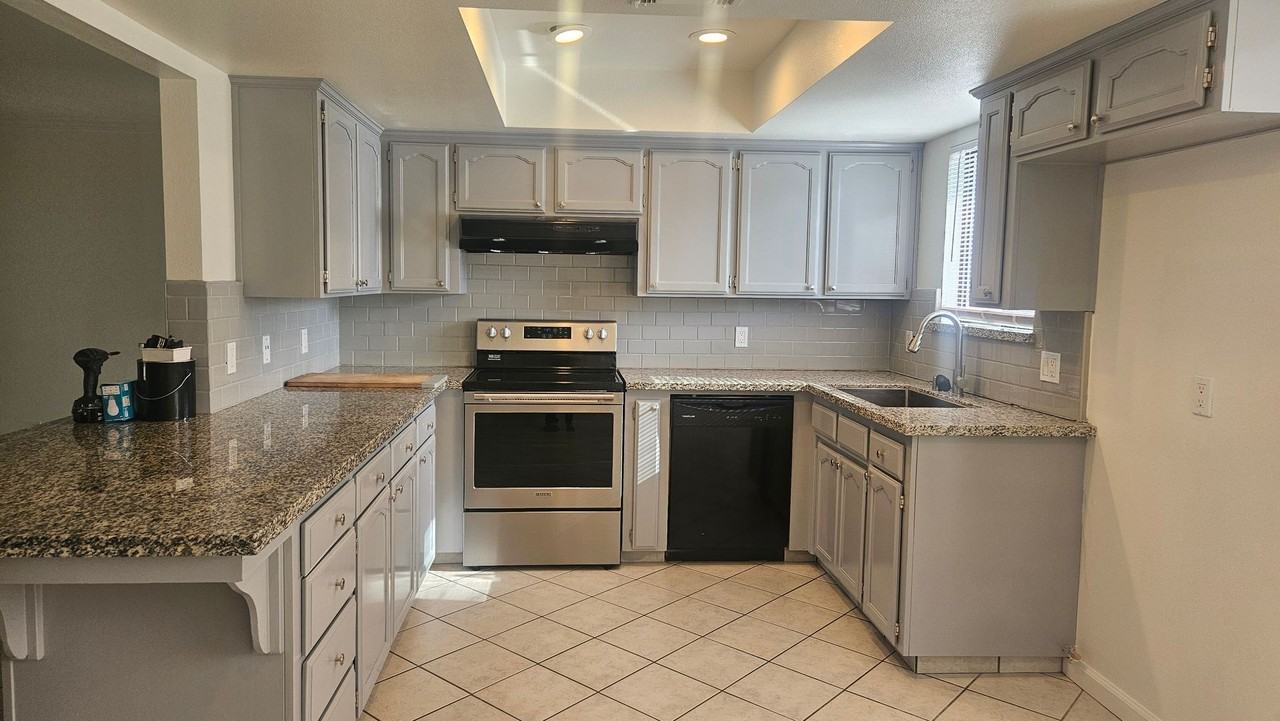 3216 Renn Ave - Photo 7 of 26