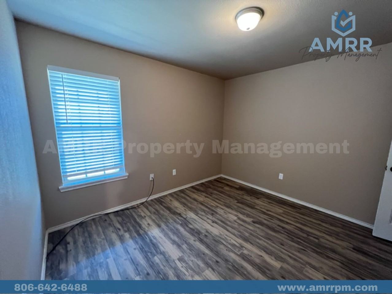 2614 N Avenue P - Photo 6 of 24