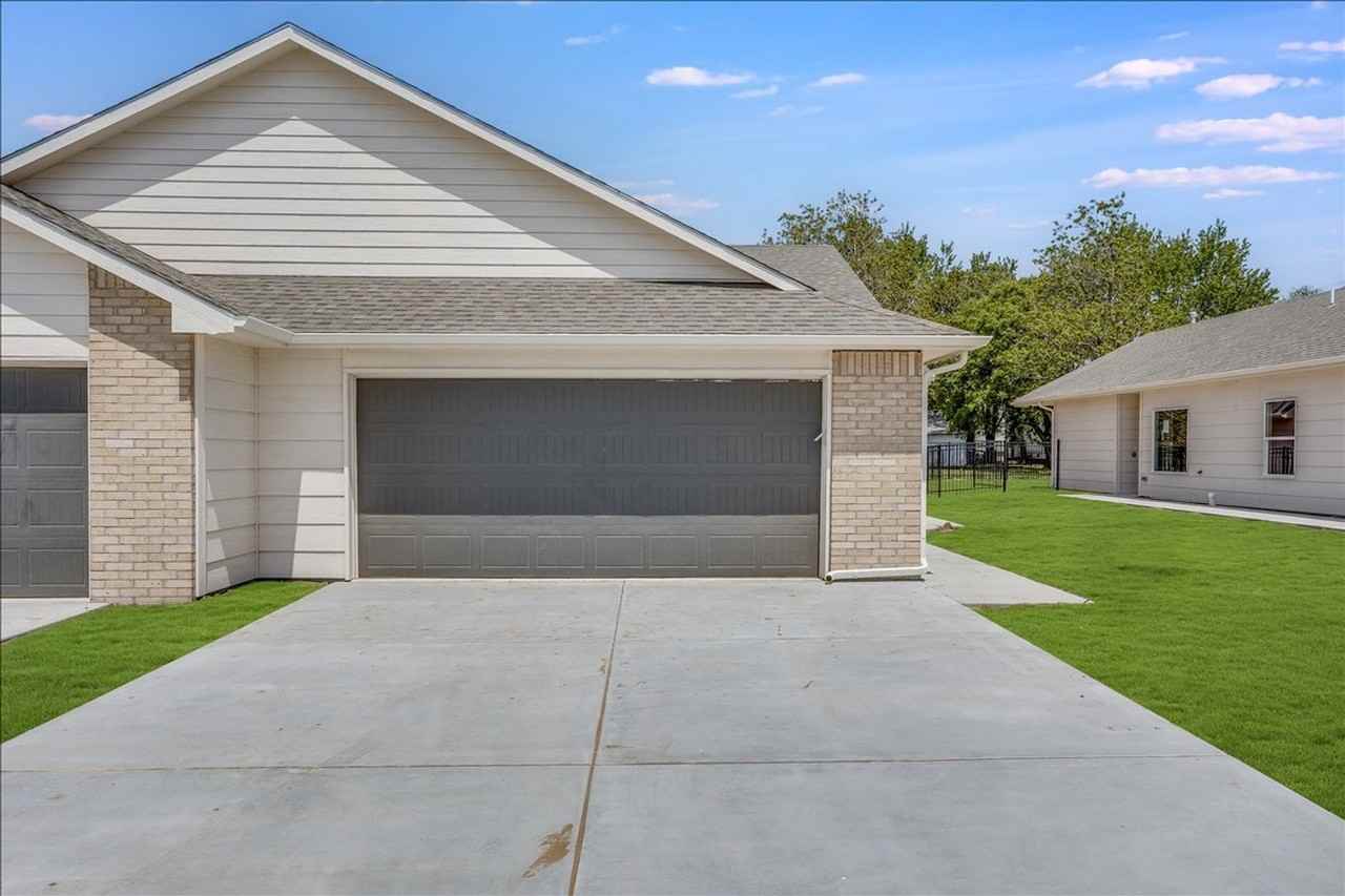 4409 N Sandplum St - Photo 2 of 19