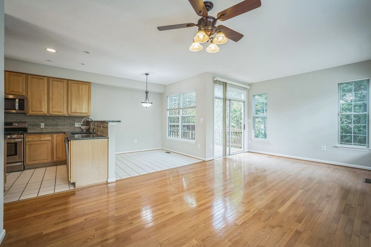 6017 Katelyn Ct - Photo 3 of 15