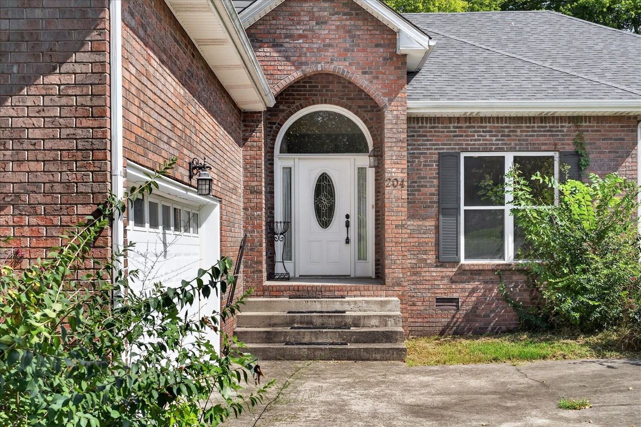 204 Cheshire Rd - Photo 4 of 43