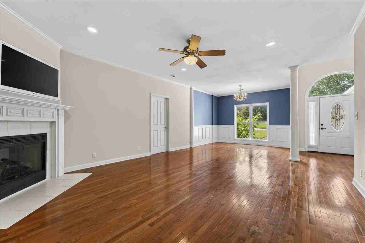 204 Cheshire Rd - Photo 7 of 43