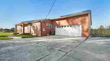 featured image of 607 N Star Ave
