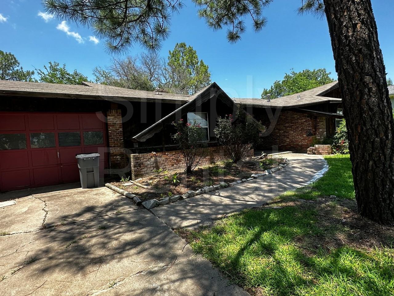 214 Brookhaven Ter - Photo 2 of 29