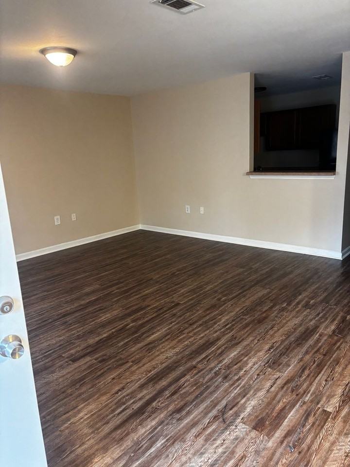 5433B Banyan Trace Dr - Photo 2 of 16