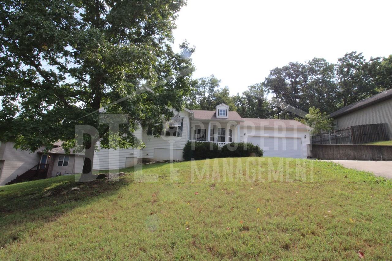 140 Gettysburg Ave - Photo 4 of 13