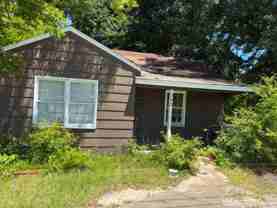 702 Lawyers Ln - Photo 1 of 1