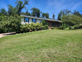 featured image of 2924 Old Britain Cir