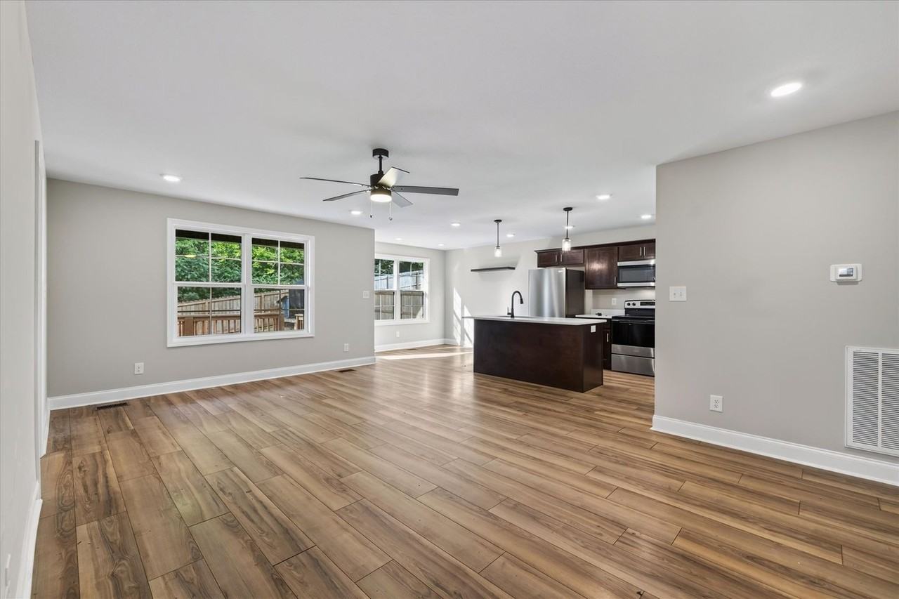 1378 Isaiah Dr - Photo 6 of 32