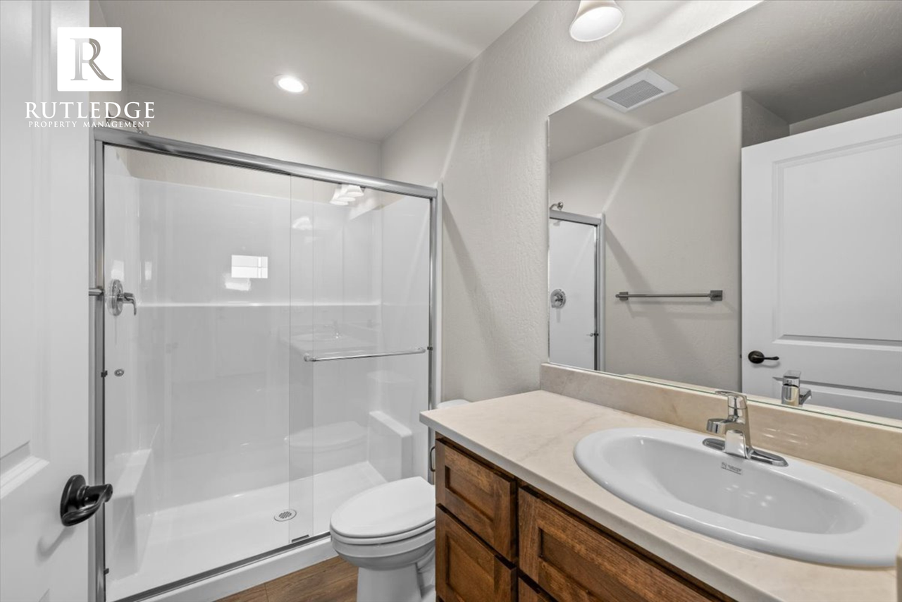 1103 Annalise St - Photo 4 of 6