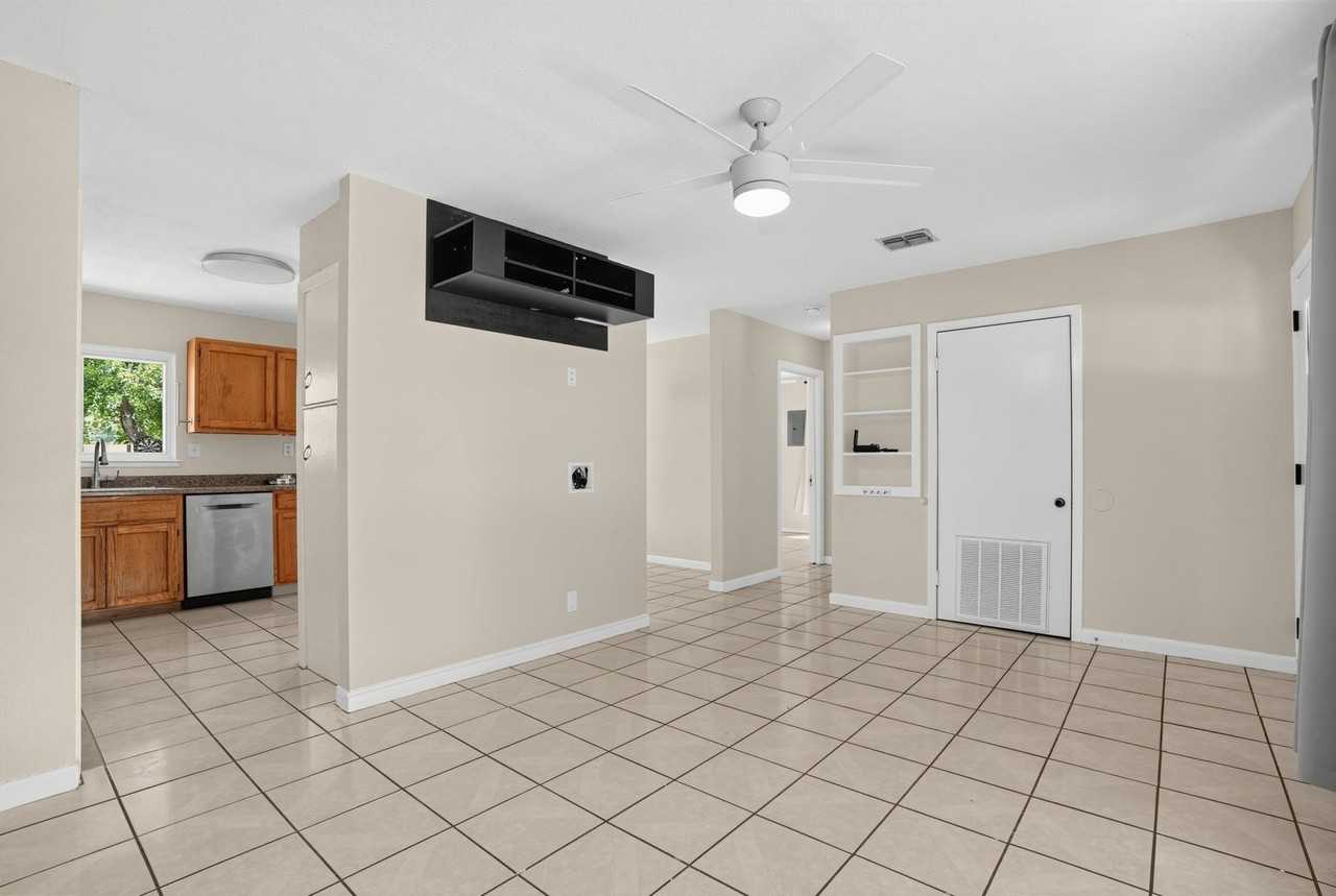 5415 Havencrest Dr - Photo 5 of 19