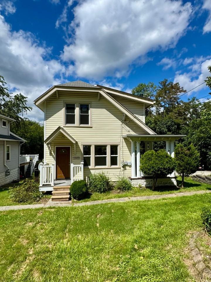 309 Bellevue Rd - Photo 2 of 50
