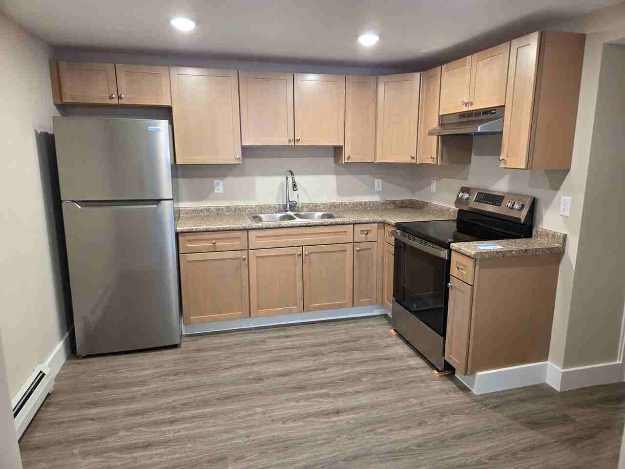 61 Malletts Bay Ave - Photo 7 of 19