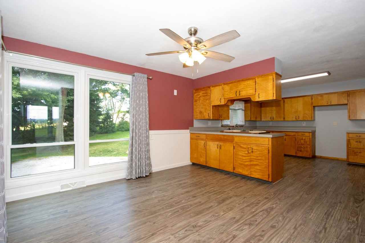 11018 Mount Eaton Rd - Photo 2 of 33