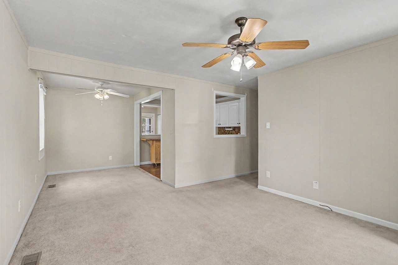 317 Maney Dr - Photo 3 of 18