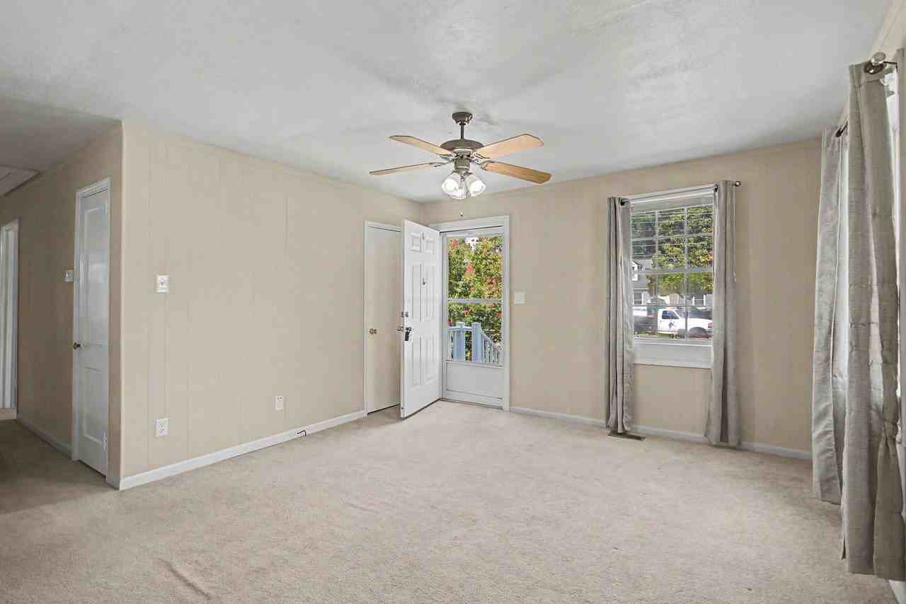 317 Maney Dr - Photo 4 of 18