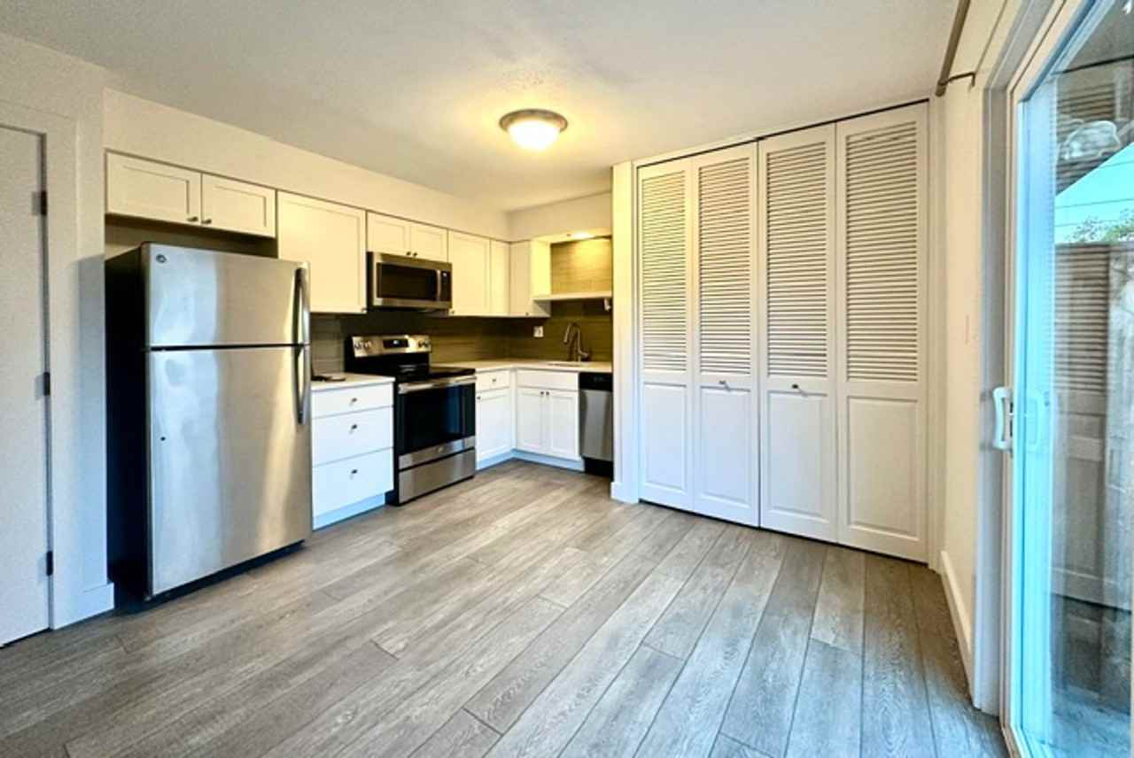 2354 Se 48th Ave - Photo 3 of 14
