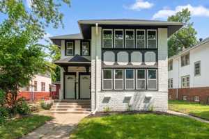 featured image of 987 Dayton Ave