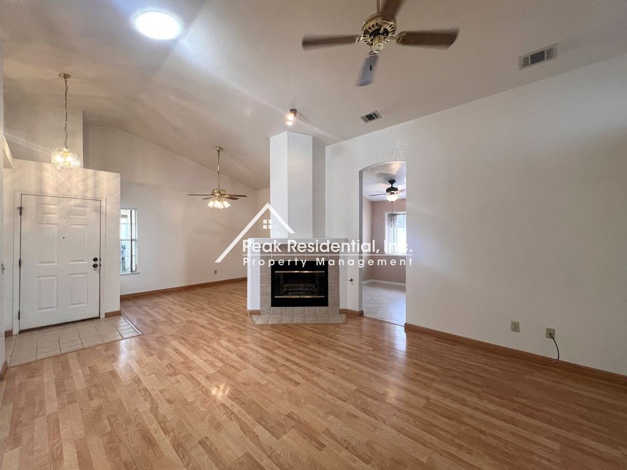 8113 Bellsbrae Dr - Photo 3 of 26