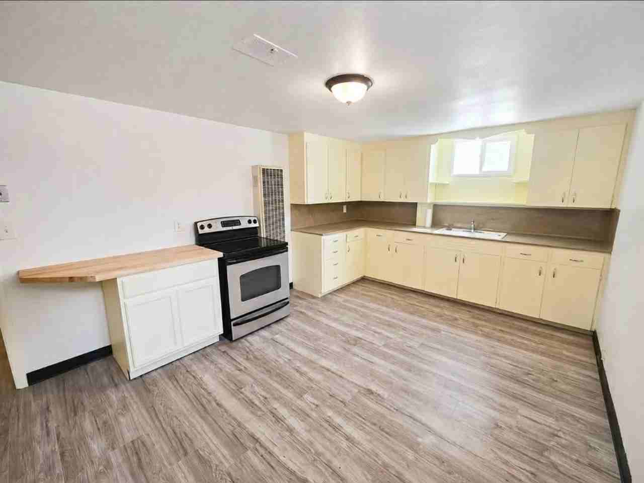 505 13th Ave #2 - Photo 4 of 10