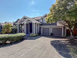 featured image of 9017 Ne 145th Pl