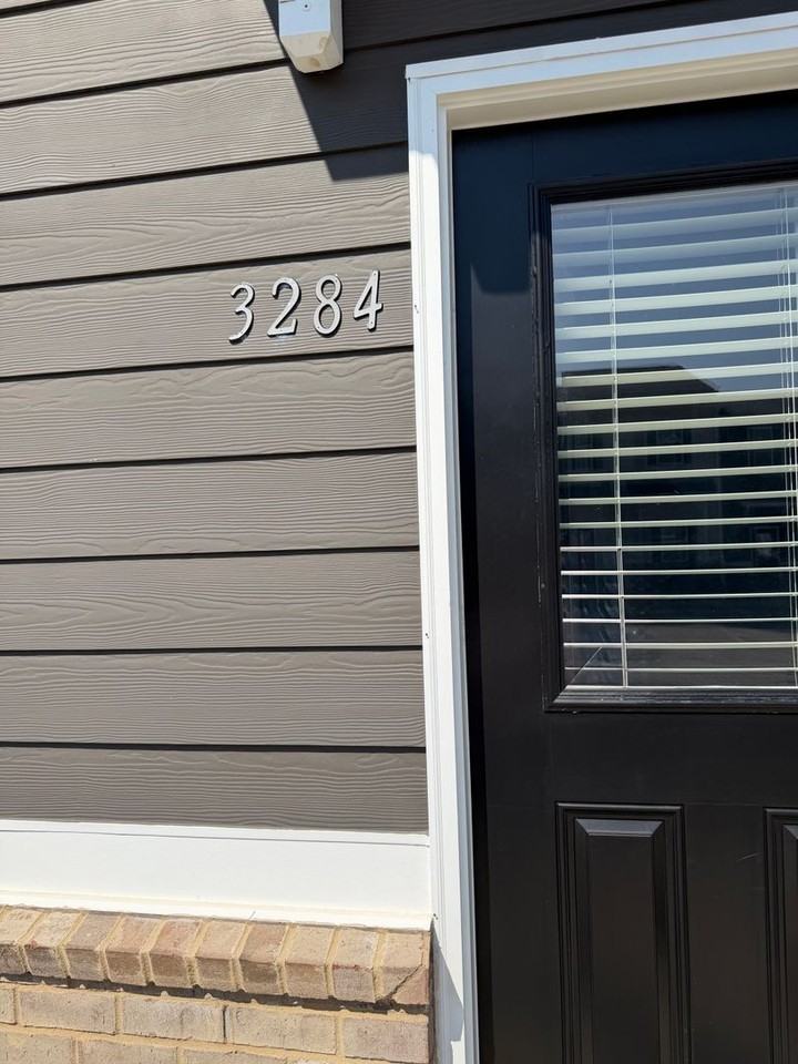 3284 Hamlet Loop - Photo 4 of 44