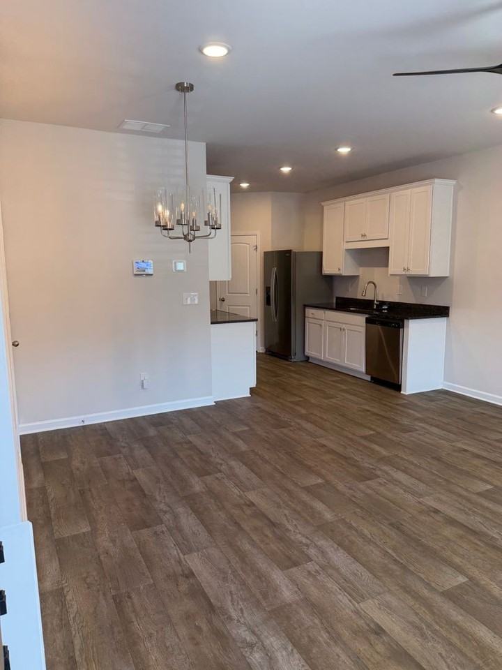 3284 Hamlet Loop - Photo 6 of 44