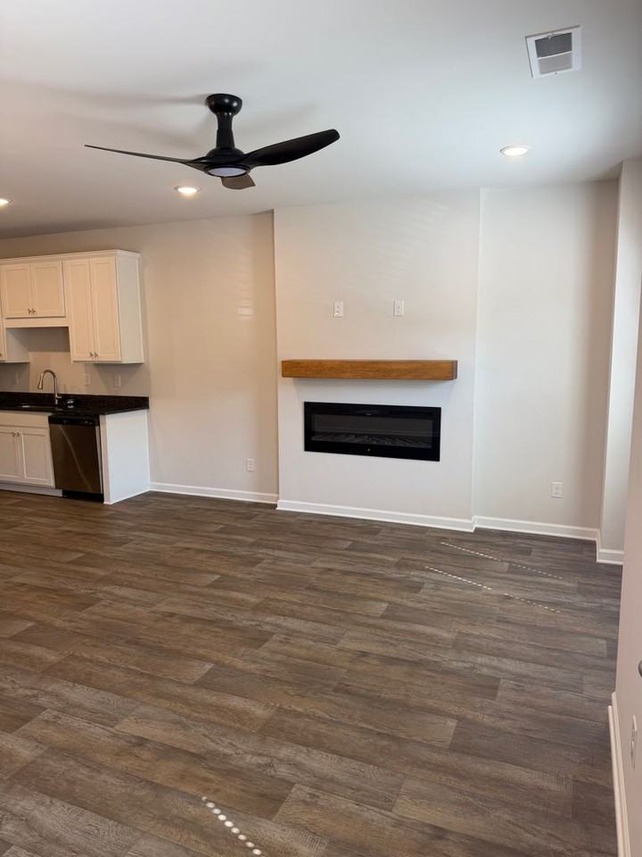 3284 Hamlet Loop - Photo 7 of 44