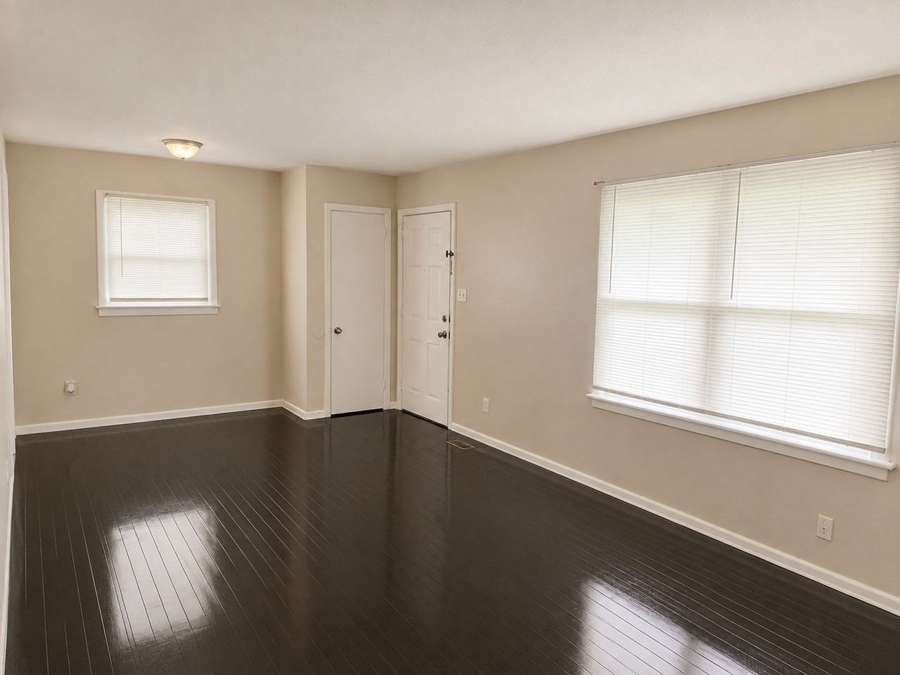104 Twin Oaks Dr - Photo 6 of 18