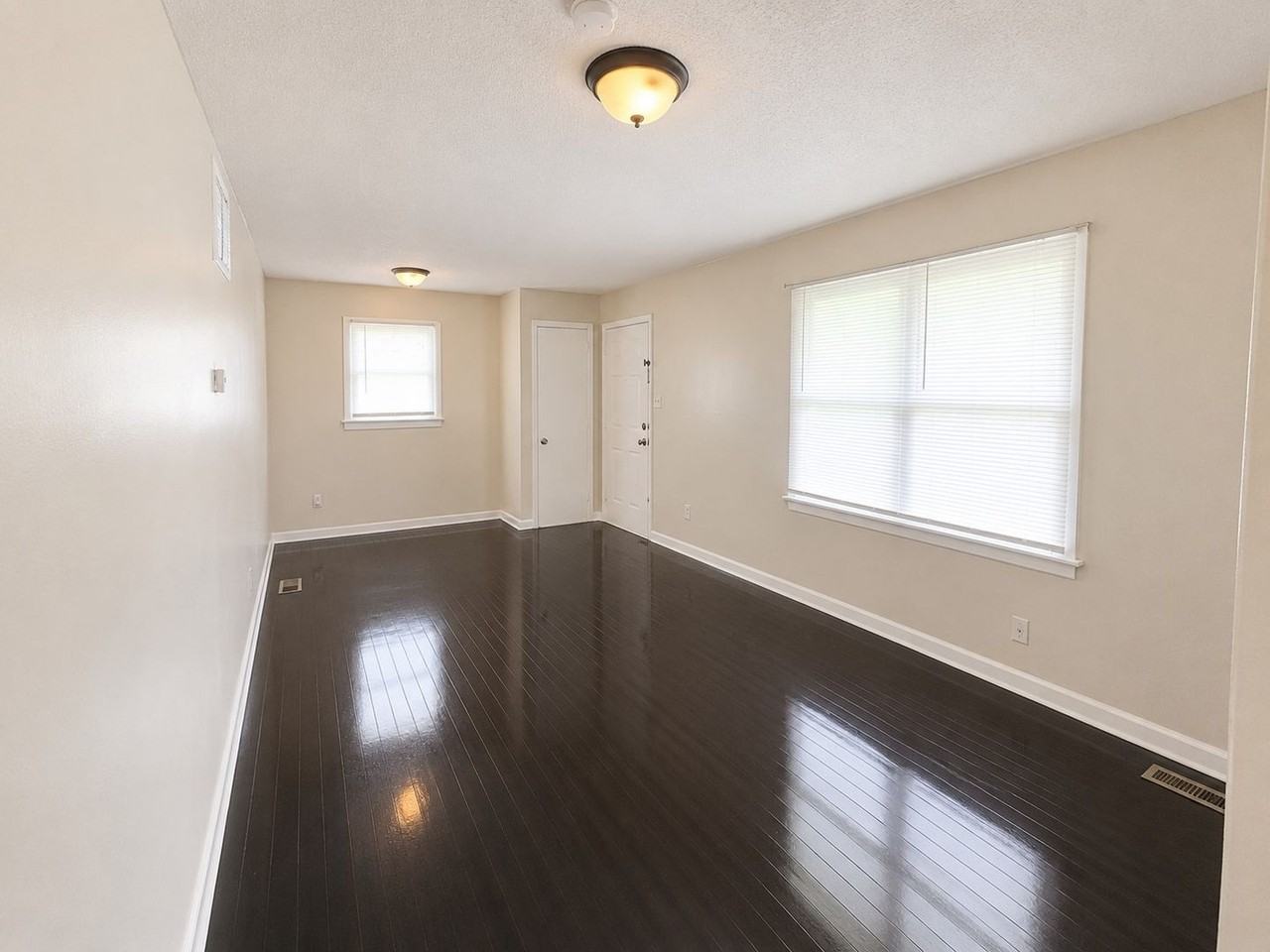 104 Twin Oaks Dr - Photo 7 of 18