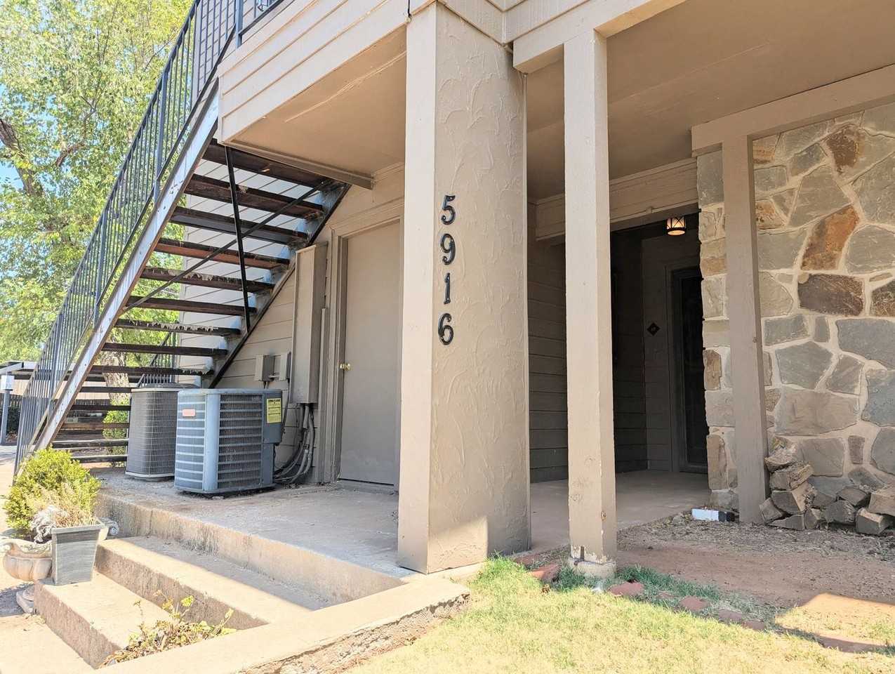 5916 N Pennsylvania Ave - Photo 2 of 22