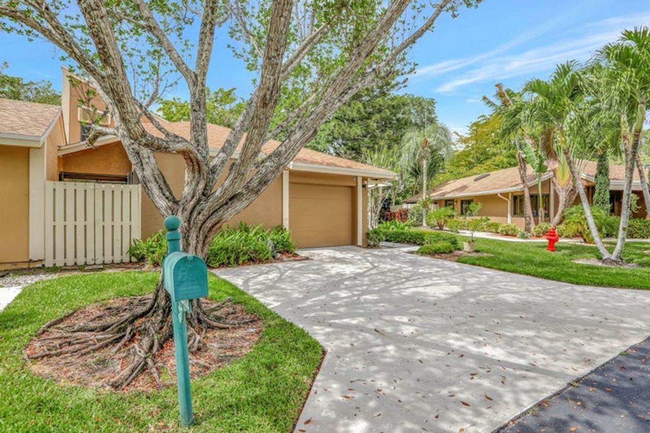 22312 Whistling Pines Ln - Photo 6 of 18