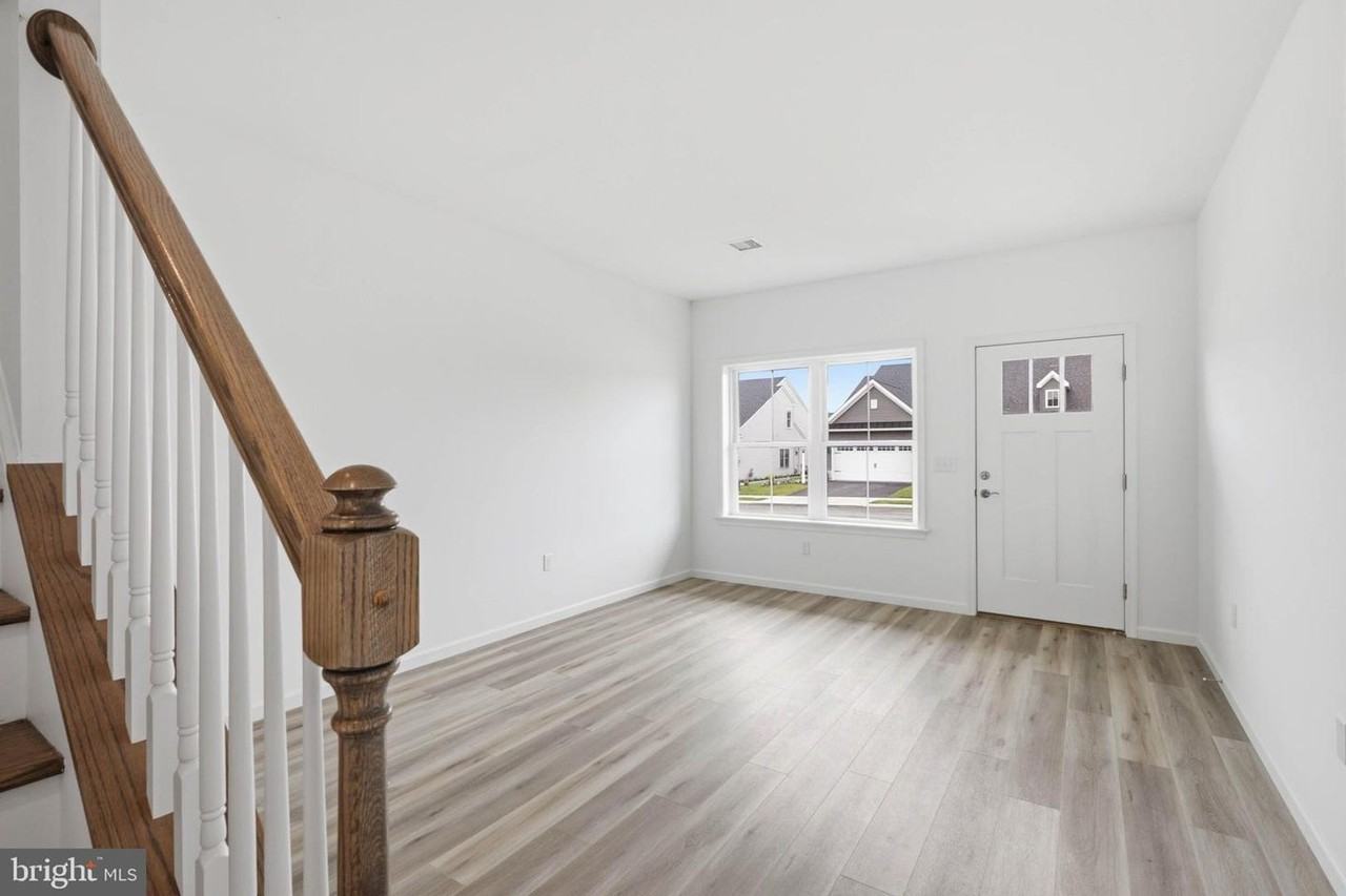 114 Hillard Fld - Photo 3 of 27