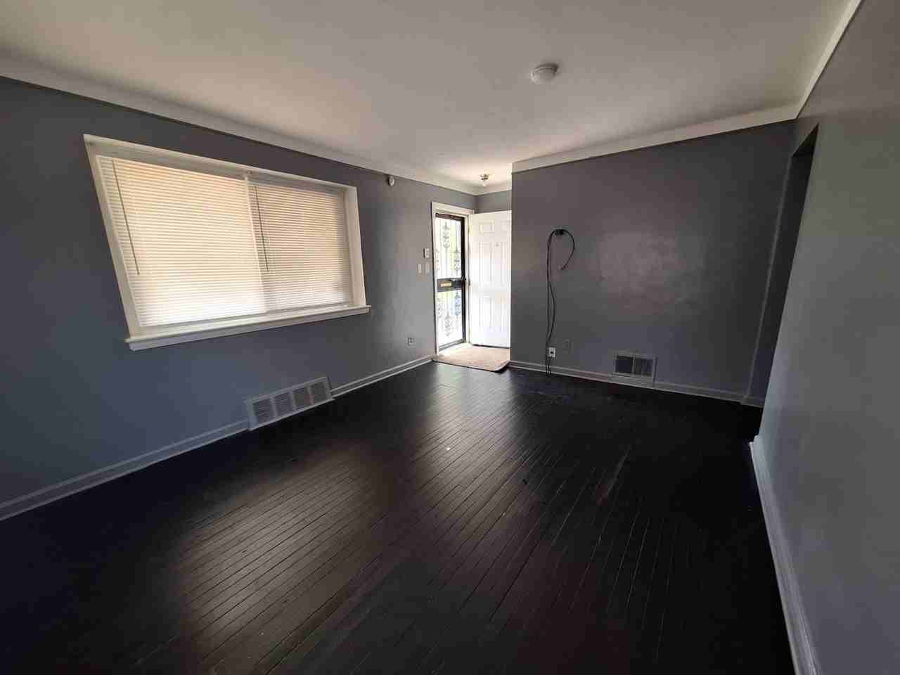 6338 Lodewyck St - Photo 4 of 24