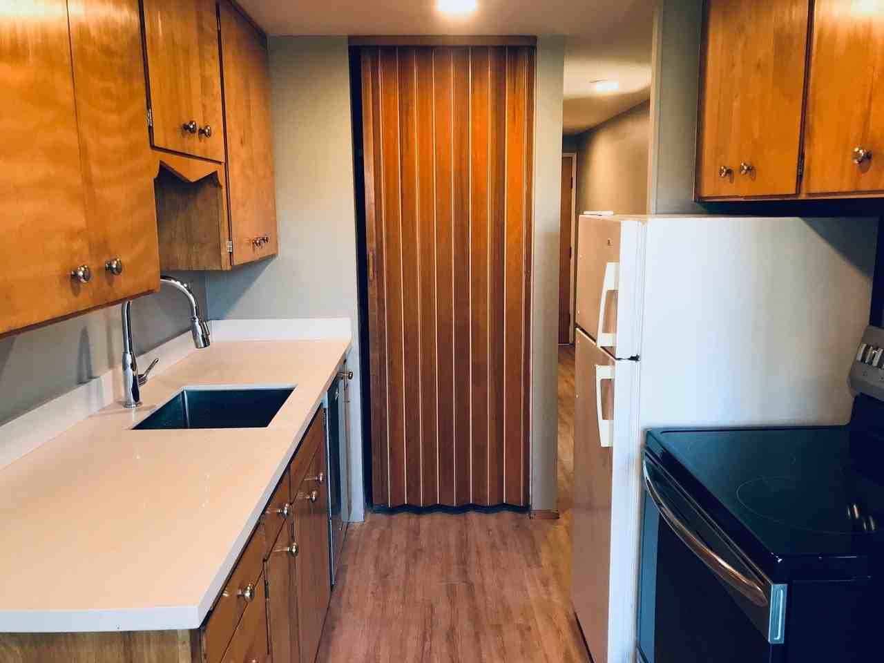 2210 Minor Ave E - Photo 2 of 16