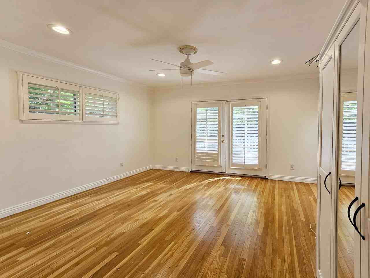 5624 Graves Ave - Photo 6 of 12