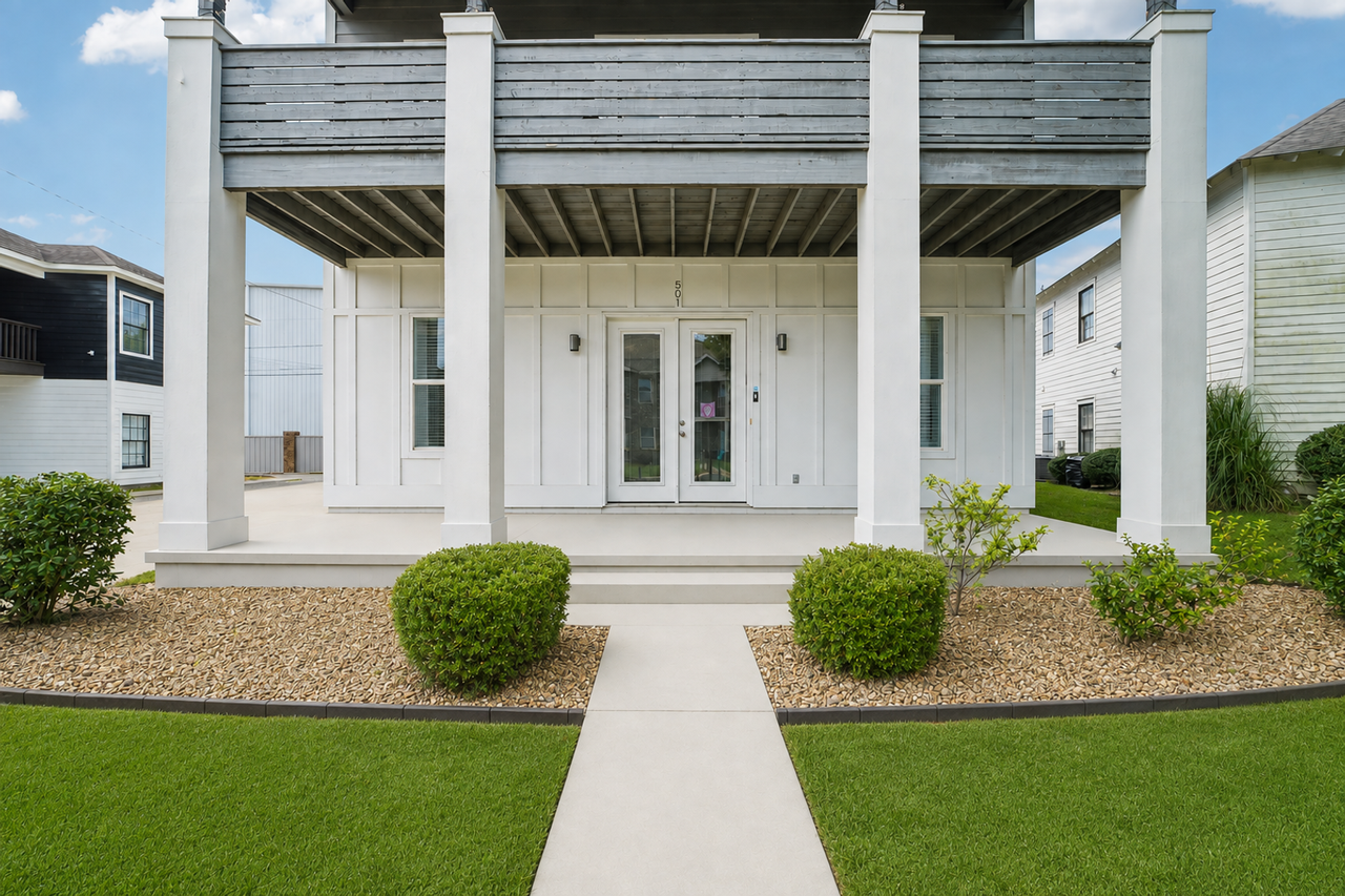 501 Wesley Place - Photo 2 of 34